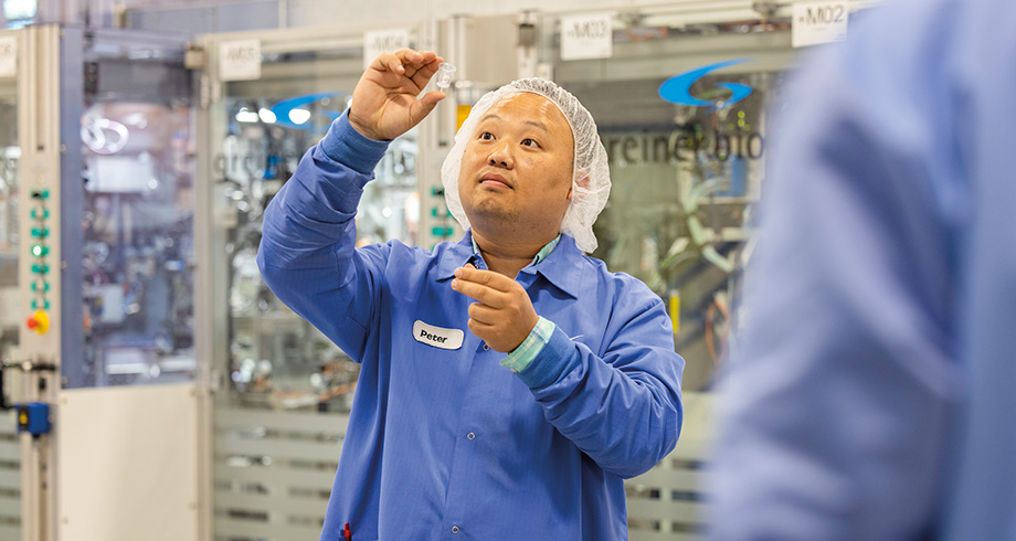 Peter Xiong (Greiner Bio-One), Production Manager Assistant (photo)