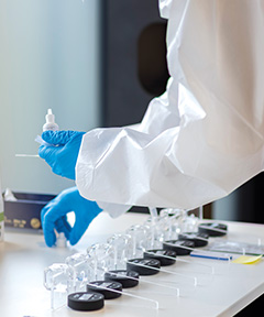 Preparations for taking medical samples (photo)